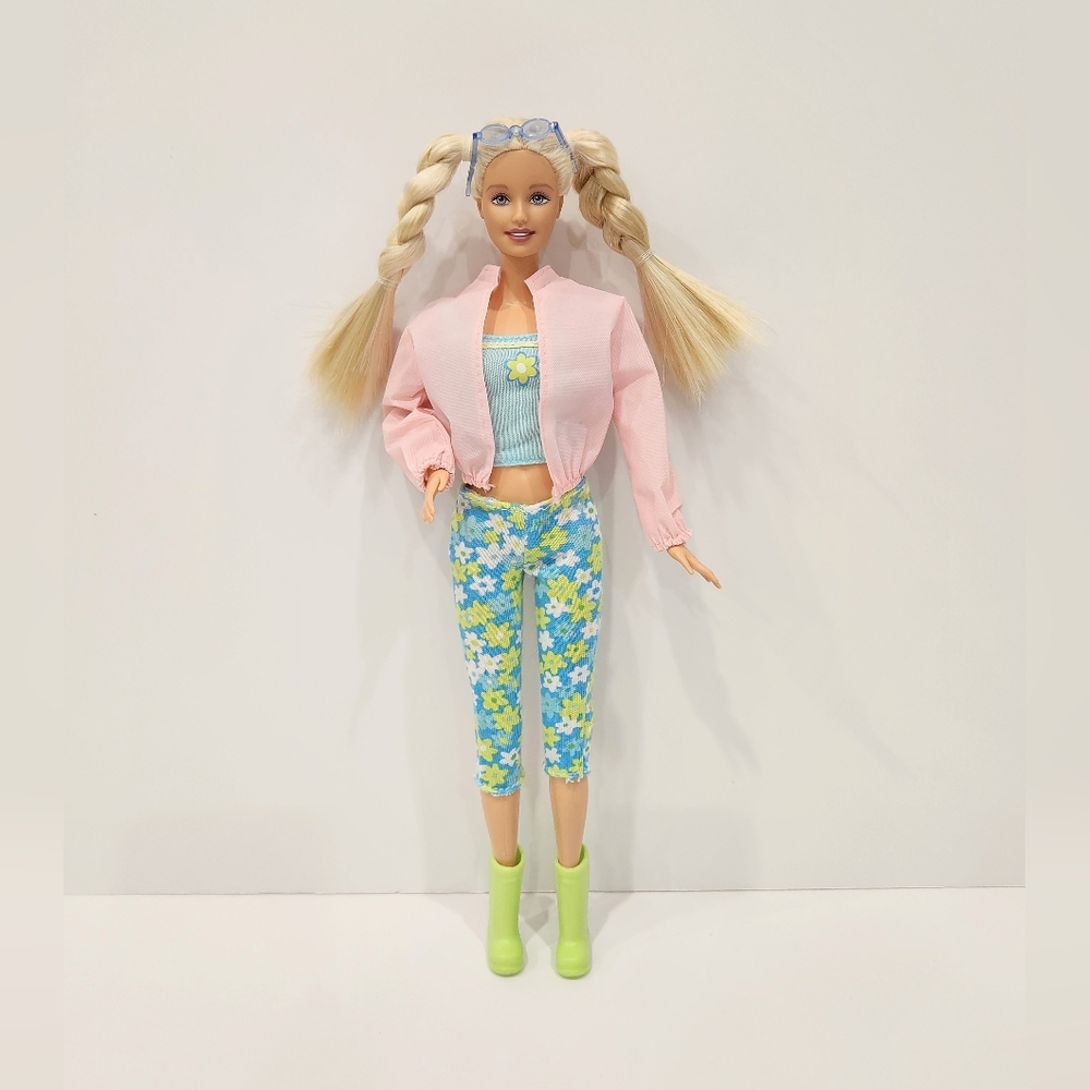 2000 Barbie Rain or Sun